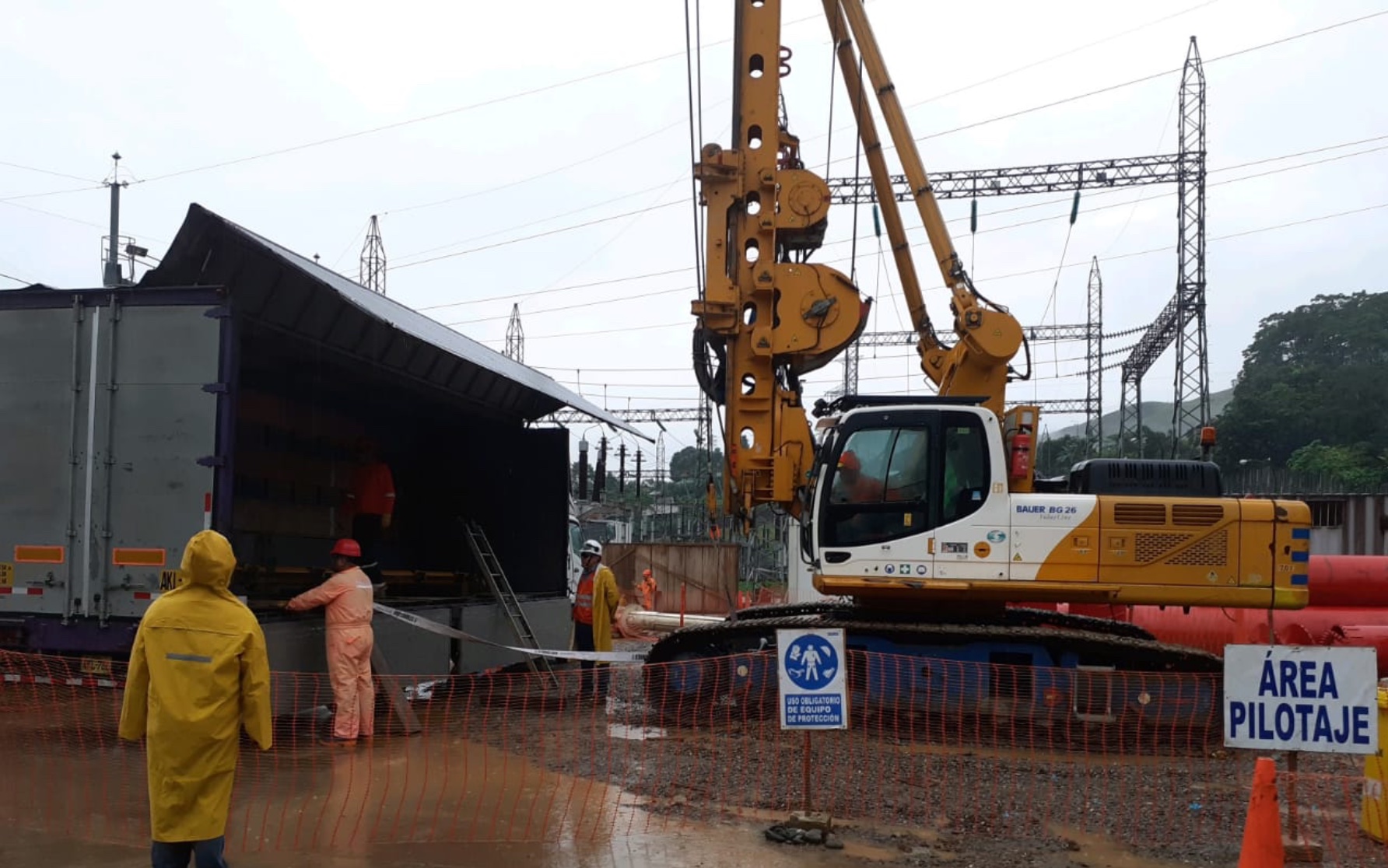 Obra Civil de Piloteo en curso